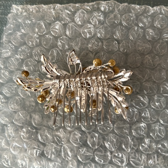 Bridal hair comb - Swarovski crystal main image 6